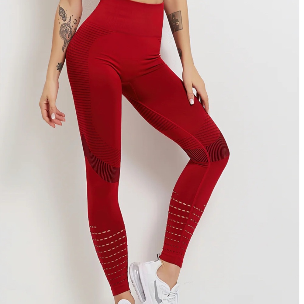 Women's Red Seamless High-Waisted Leggings